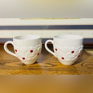Vintage Pair of Starbucks 2004 Poinsettia/Holly Berries ceramic mugs